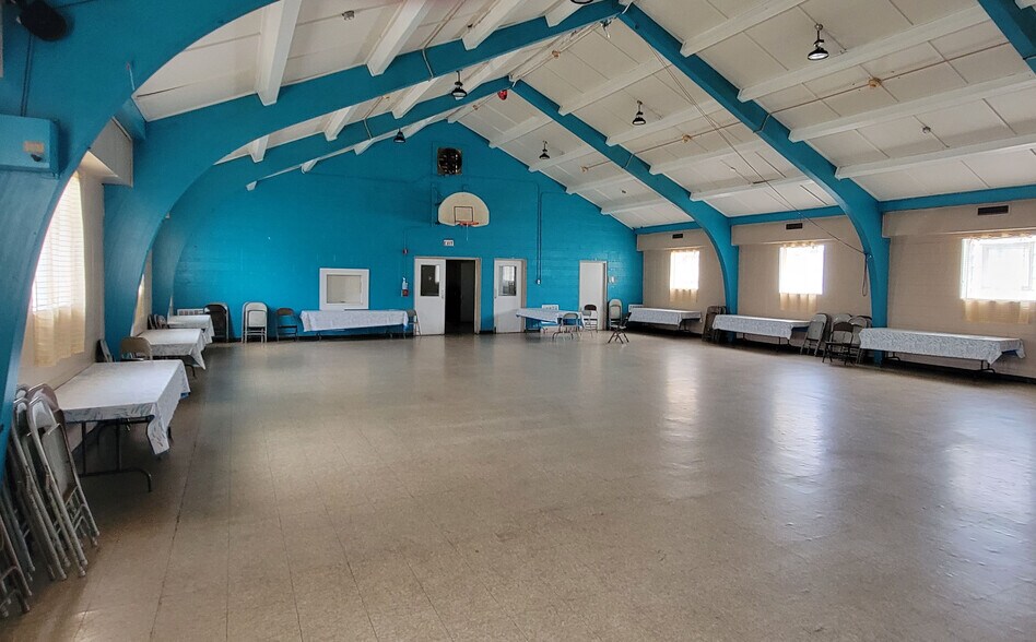 16130 Clifton Park Ave, Markham, IL 60428 Religious Facility For Sale