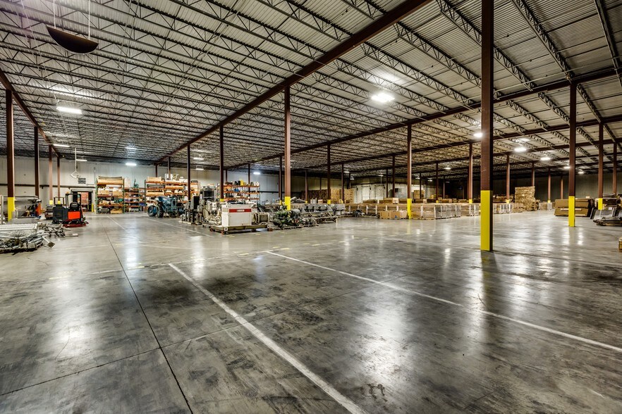 More Photos Of 430 7th Ave S, Buhl Manufacturing For Lease