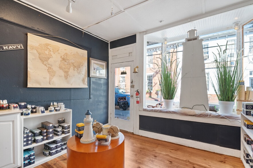More Photos Of 45 Randall St, Annapolis Storefront For Sale