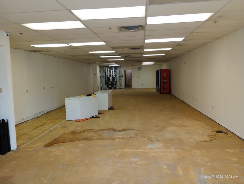 More Photos Of 850 W Lancaster Ave, Bryn Mawr Storefront Retail Office For Lease