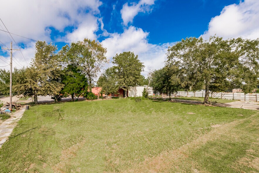 More Photos Of 2008 North St, Baton Rouge Office For Sale