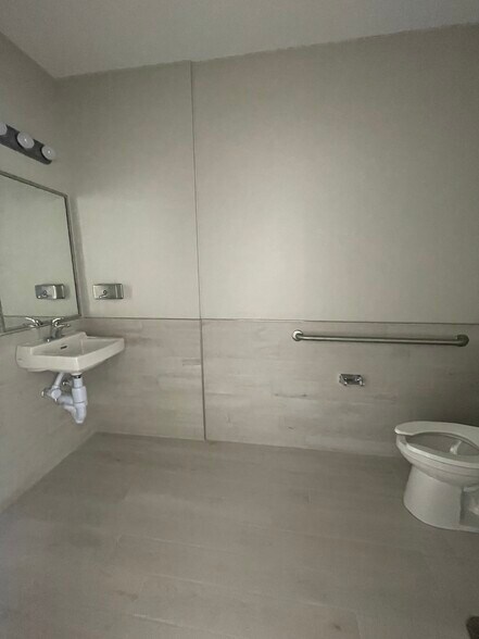 More Photos Of 4859 Shed Rd, Bossier City Storefront Retail Office For Lease