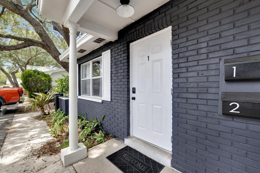 More Photos Of 4513 W McElroy Ave, Tampa Apartments For Sale