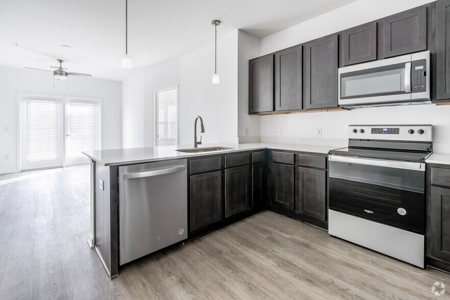 More Photos Of 10615 Steele Creek Rd, Charlotte Apartments For Sale