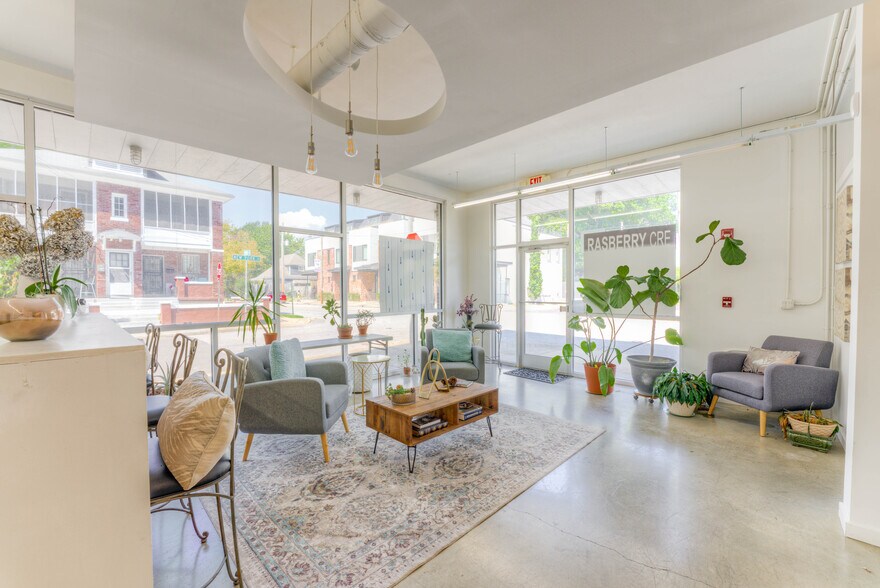 More Photos Of 2259 Young Ave, Memphis Apartments For Sale