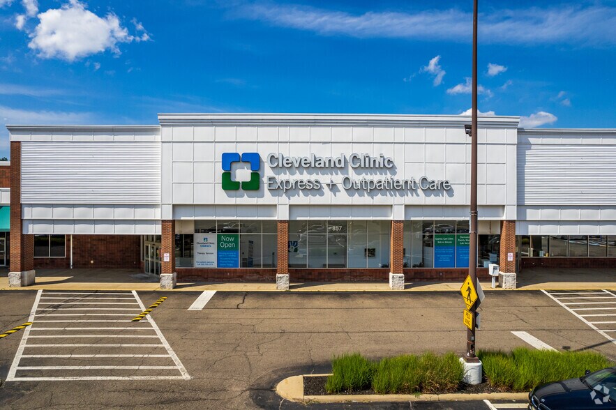 More Photos Of 837-887 Graham Rd, Stow Unknown For Lease