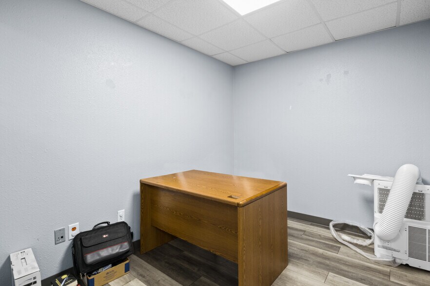More Photos Of 2300 W Ferguson Rd, Mount Pleasant Freestanding For Lease