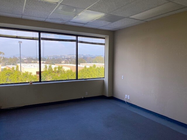 More Photos Of 9750 Miramar Rd, San Diego Medical For Lease