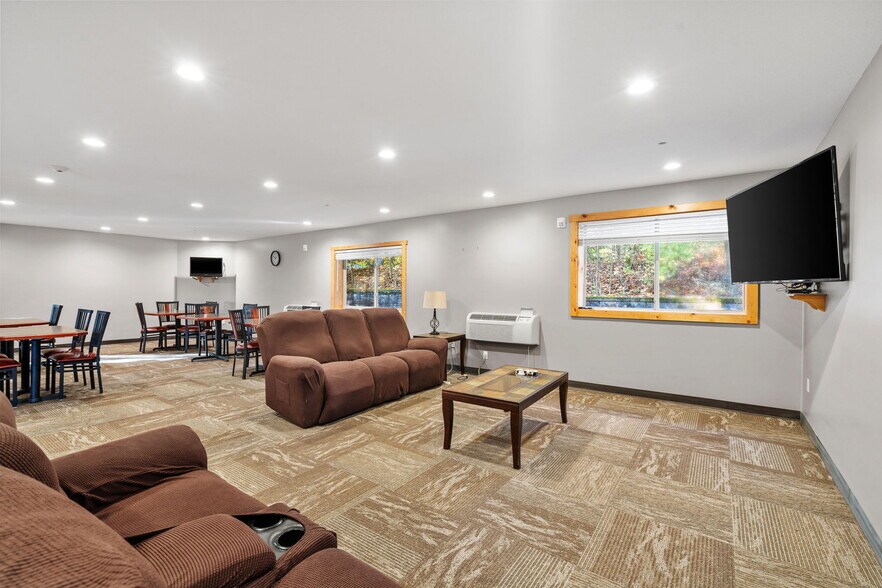 More Photos Of 12800 Cherry Ave, Rapid City Hotel For Sale