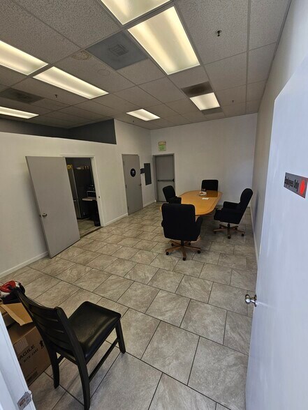 More Photos Of 1060 E Pacheco Blvd, Los Banos Freestanding For Lease