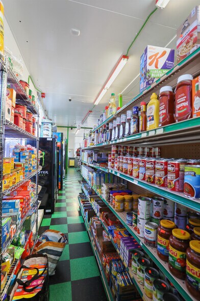 More Photos Of 606 E 1st, Rufus Convenience Store For Sale