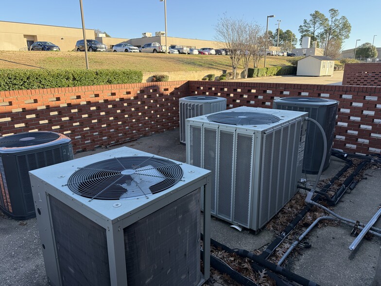 More Photos Of 3415 Golden Rd, Tyler Office For Lease