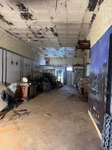 More Photos Of 2566 Steinway St, Astoria Storefront Retail Residential For Sale