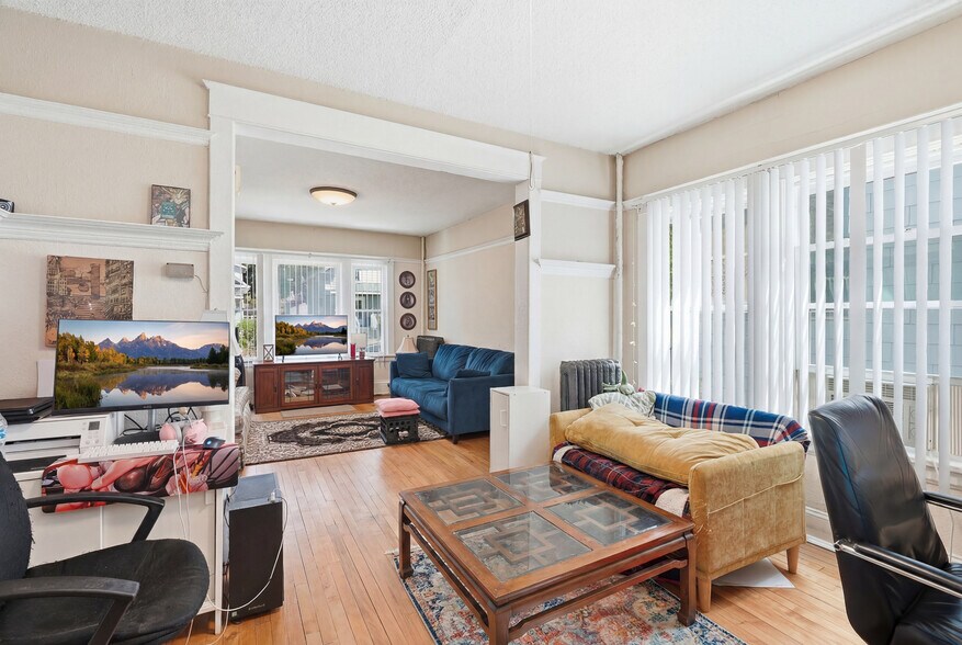 More Photos Of 1530 Sherburne Ave, Saint Paul Apartments For Sale