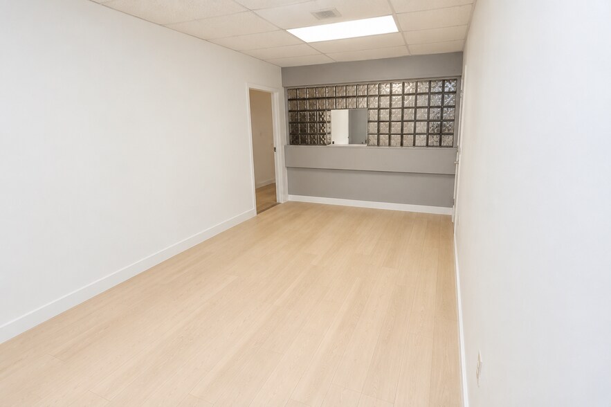 More Photos Of 180 White Rd, Little Silver Medical For Lease