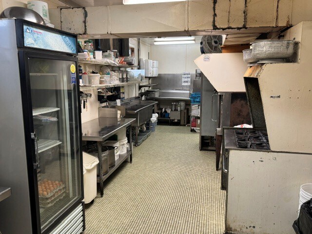 More Photos Of 244 N Pioneer Park Rd, Westfield General Retail For Lease