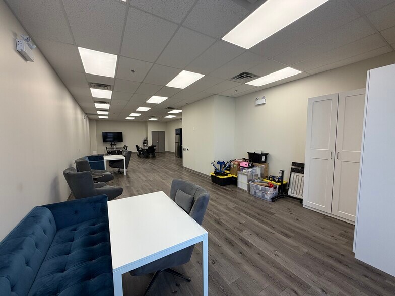 More Photos Of 45 Eric T Smith Way, Aurora Warehouse For Sale