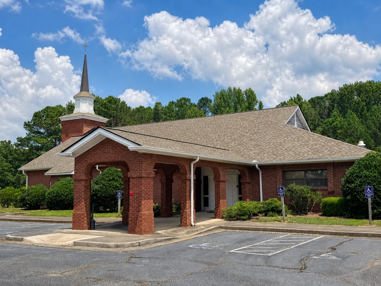 More Photos Of 847 New Hope Rd, Fayetteville Religious Facility For Sale