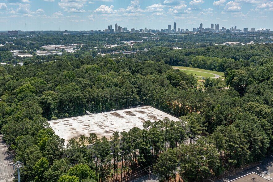 More Photos Of 2095 General Truman St NW, Atlanta Warehouse For Lease