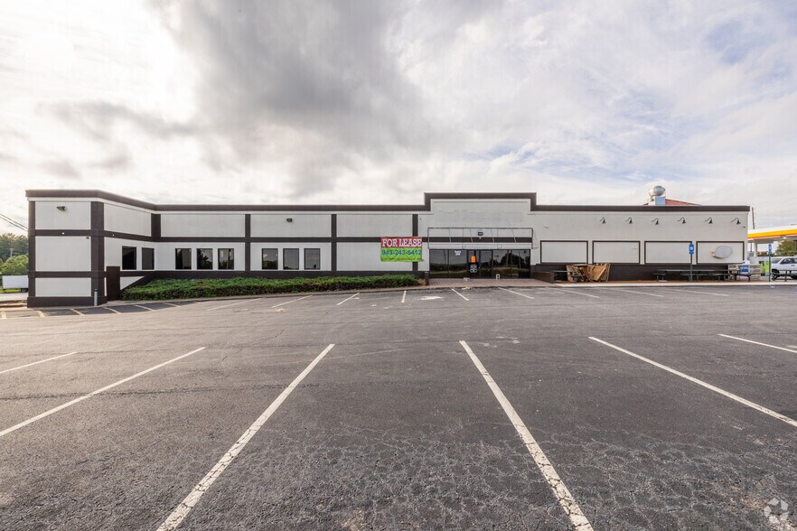 More Photos Of 5160 Cowan Rd, Acworth Restaurant For Lease