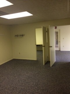 More Photos Of 817 Kilbourne St, Bellevue Medical For Lease