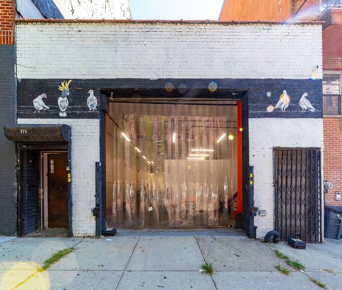 More Photos Of 275 S 2nd St, Brooklyn Warehouse For Lease