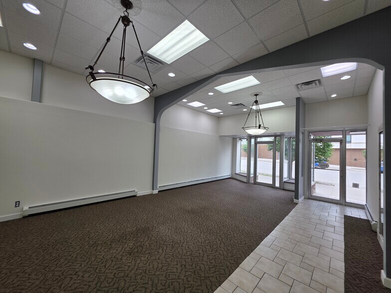 More Photos Of 205 Main St S, Minot Storefront Retail Office For Lease
