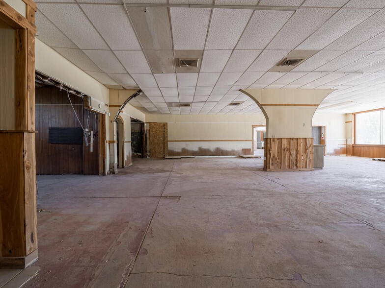 More Photos Of 323 Main St, Shirley Storefront Retail Office For Sale