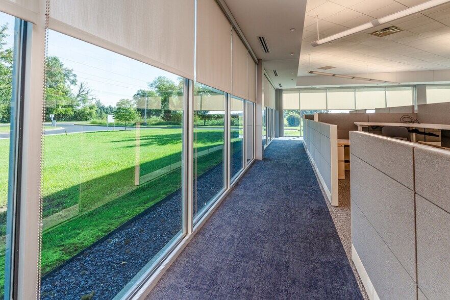 More Photos Of 5001 Meadowland Pky, Marion Office For Sale