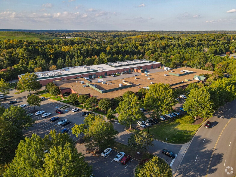 More Photos Of 5500 Cox Rd, Glen Allen Light Manufacturing For Lease