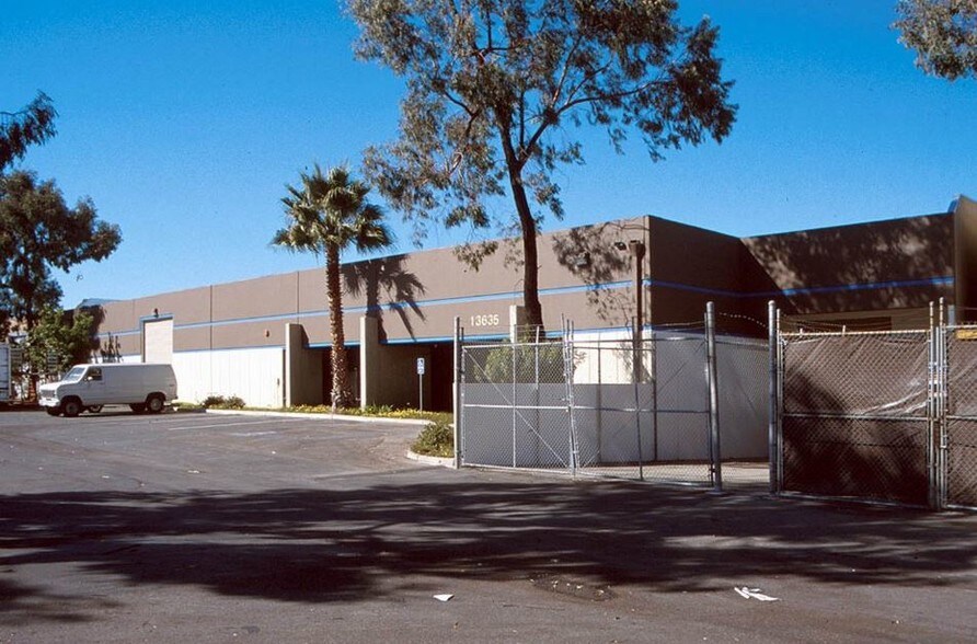 More Photos Of 13635 Gramercy Pl, Gardena Warehouse For Lease