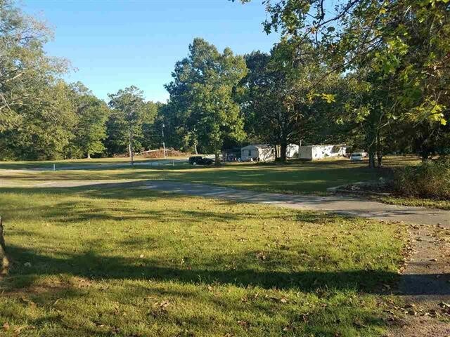 More Photos Of 660 E Main St, Parsons Industrial For Sale