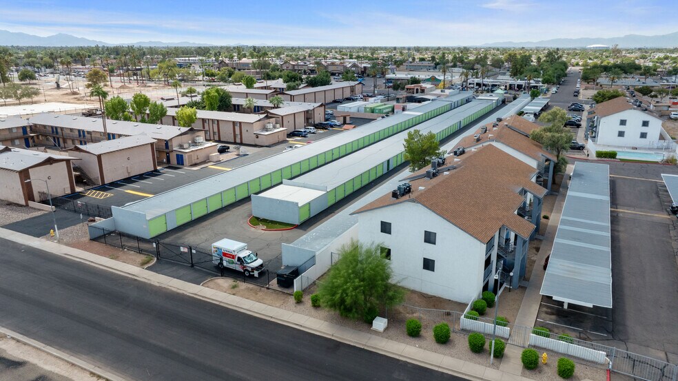 More Photos Of 6129 N 59th Ave, Glendale Self Storage For Sale