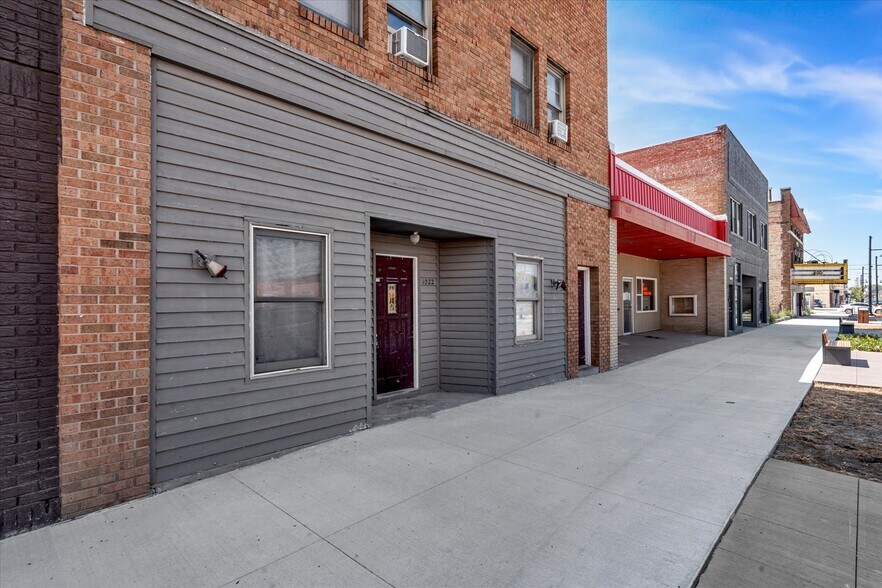 More Photos Of 1022 15th Ave, East Moline Multifamily For Sale