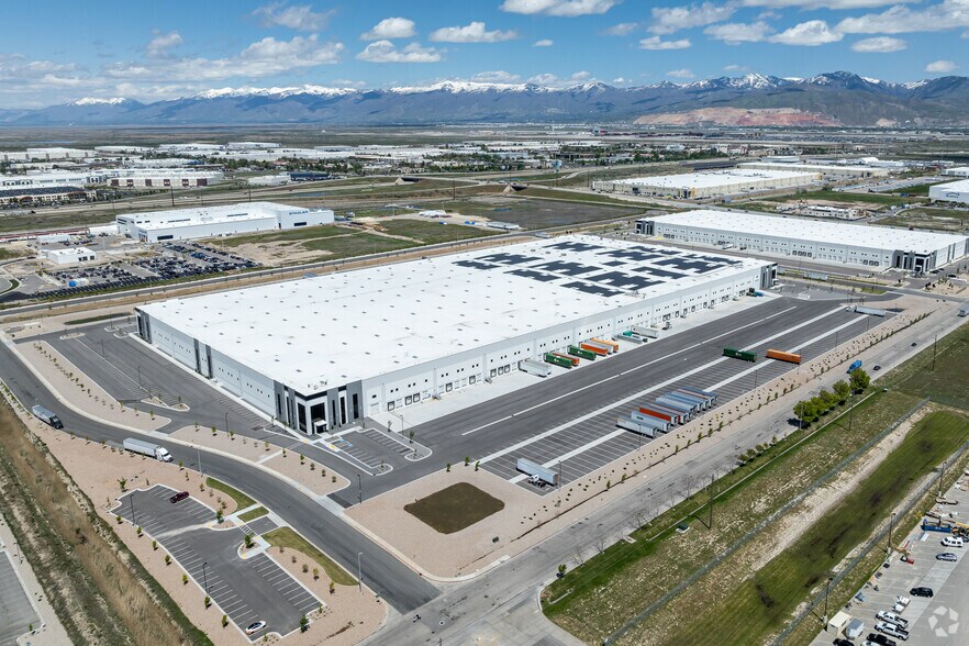 More Photos Of 264-S 5750 W, Salt Lake City Industrial For Sale