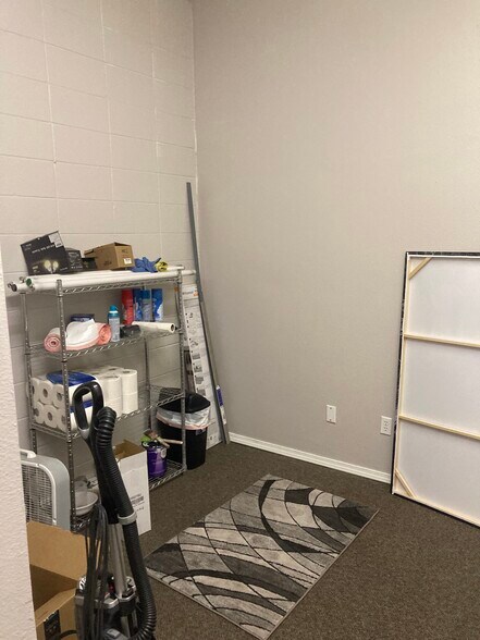 More Photos Of 5920 N Government Way, Coeur d'Alene Office For Lease