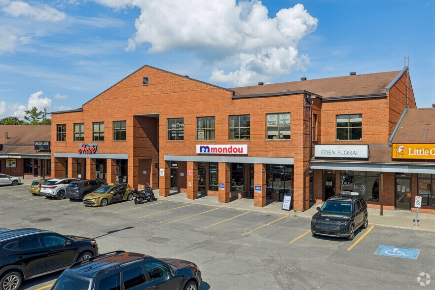 Primary Photo Of 2915 Boul Saint-Charles, Kirkland Storefront Retail Office For Lease