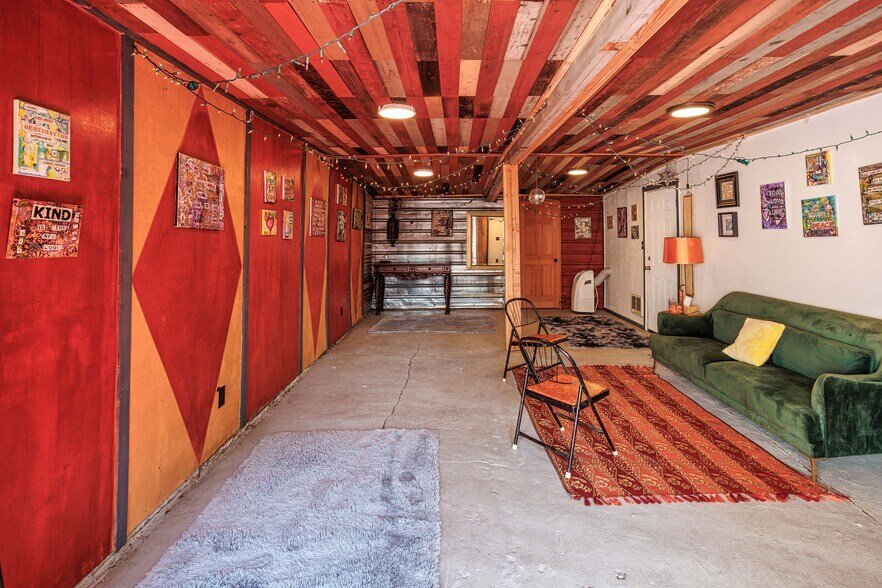 More Photos Of 6063 NE Glisan St, Portland Storefront Retail Residential For Sale