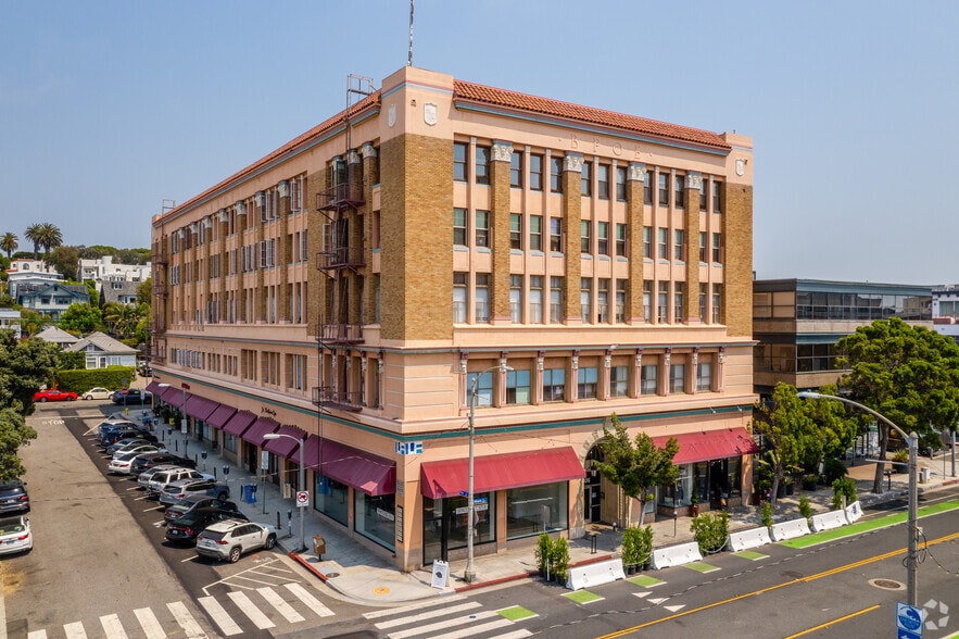 More Photos Of 3001-3013 Main St, Santa Monica Apartments For Lease