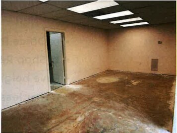 More Photos Of 1326 E Gary Rd, Lakeland Warehouse For Lease