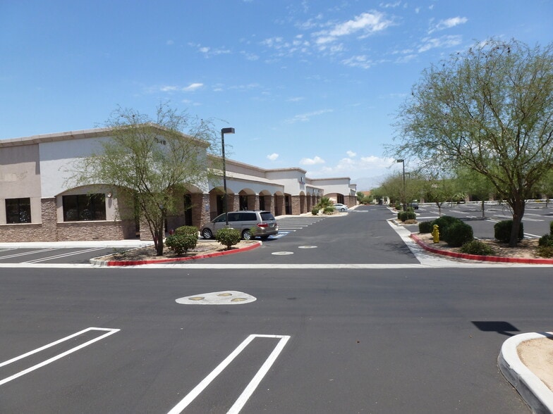More Photos Of 79390 Highway 111, La Quinta Freestanding For Lease