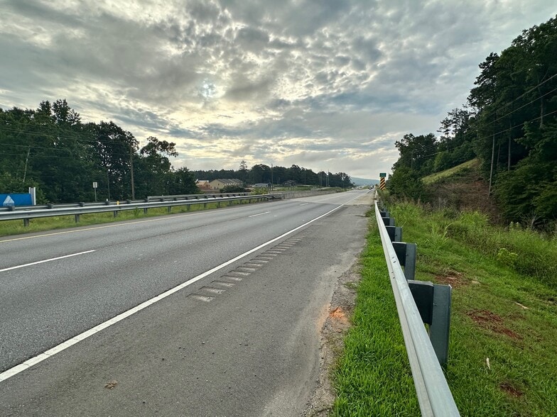 More Photos Of 1211-1223 Joe Frank Harris Pky, Cartersville Unknown For Lease