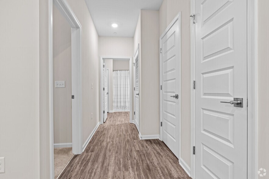 More Photos Of 3061 Godwin Blvd, Suffolk Apartments For Lease