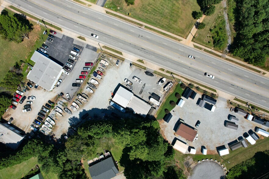 More Photos Of 6895 Highway 9, Inman Auto Repair For Sale