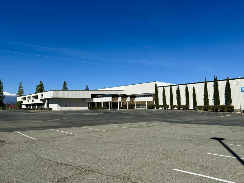 Primary Photo Of 4300-4356 Caterpillar Rd, Redding Manufacturing For Lease