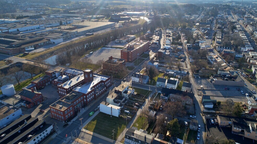 More Photos Of 500 W College Ave, York Unknown For Lease