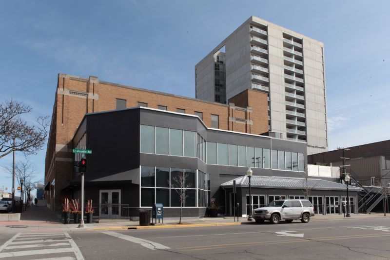 Primary Photo Of 401 S Lafayette Ave, Royal Oak Bar For Lease