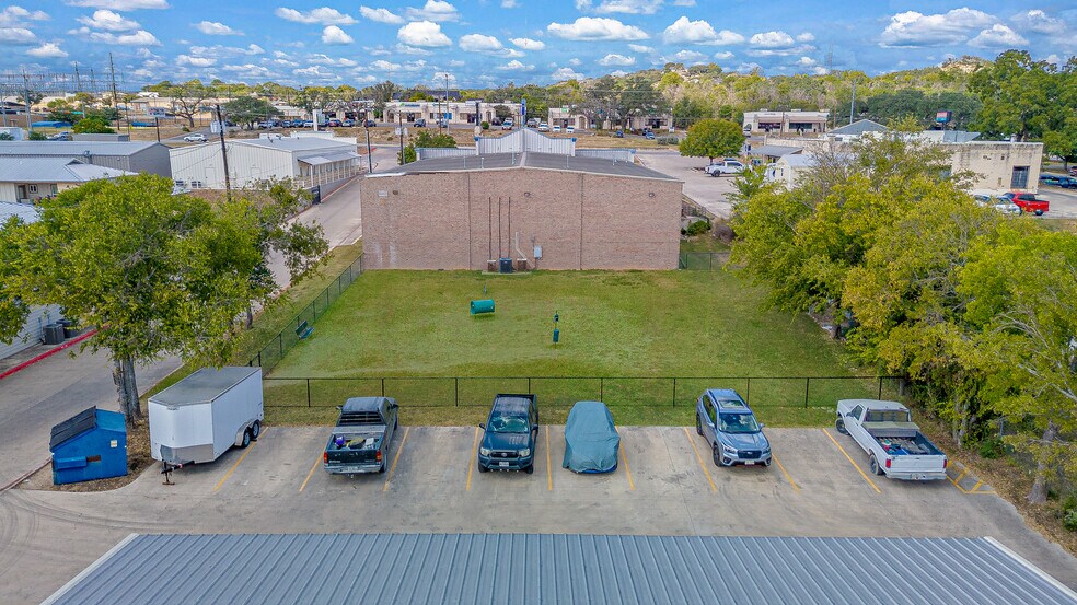 More Photos Of 1407 Sidney Baker St, Kerrville Apartments For Sale