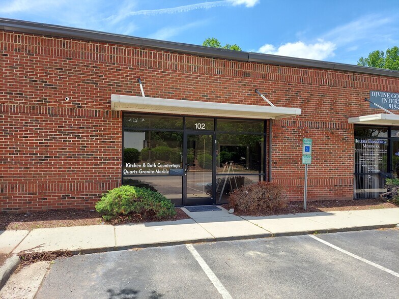 More Photos Of 500 New Hope Rd, Raleigh Light Distribution For Sale