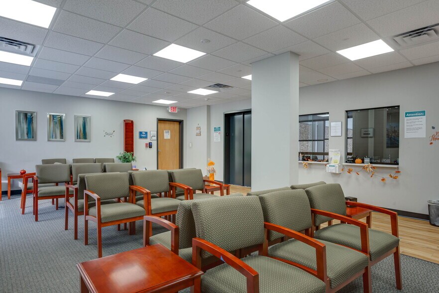 More Photos Of 3610 Bush St, Raleigh Medical For Lease